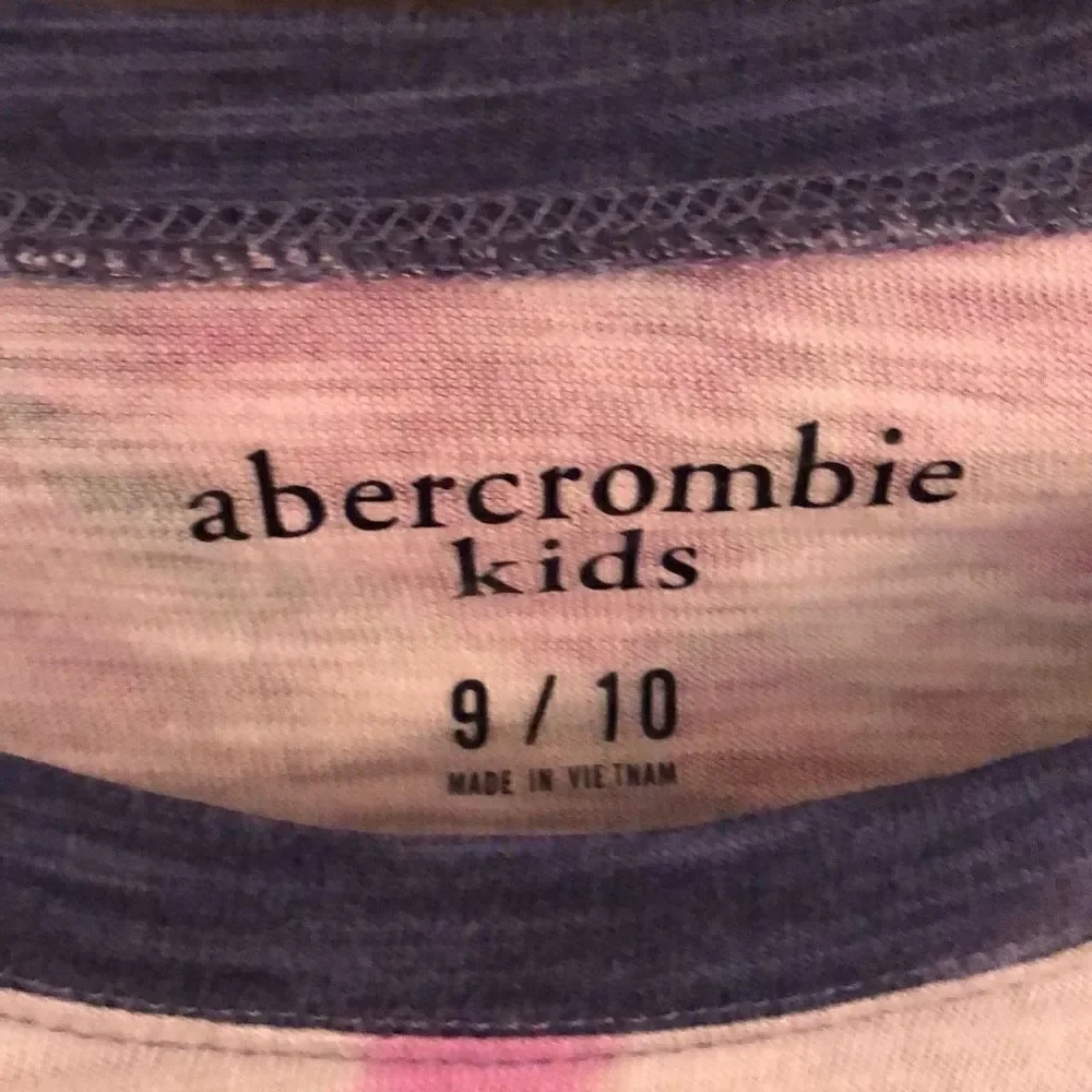 Abercrombie and Fitch long sleeve tie-dye T-shirt size kids 9￼